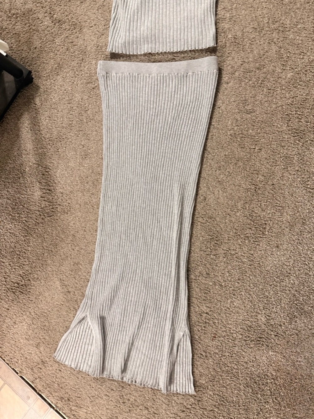 Olive & Oak Light Gray Ribbed Knit Maxi Two-Piece Set - Picture 3 of 11